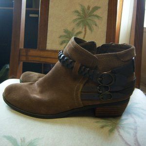Crown Vintage boots, Ankle Boots, Suede Boots